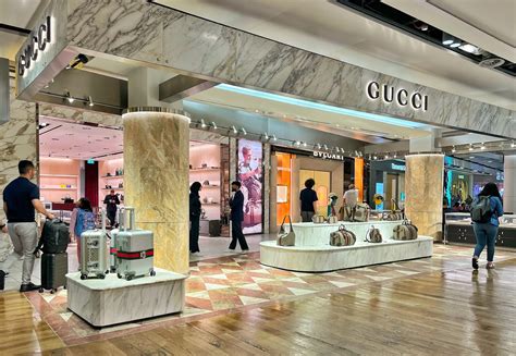 heathrow gucci